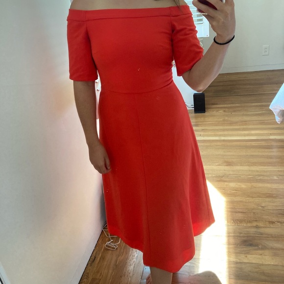 Red tibi off shoulder cady midi dress - Picture 4 of 4